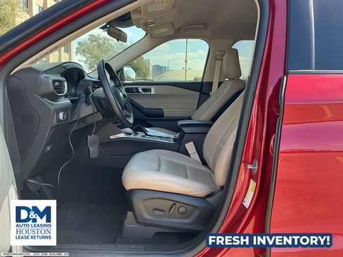 Used 2020 Ford Explorer XLT w/ Equipment Group 202A image 8