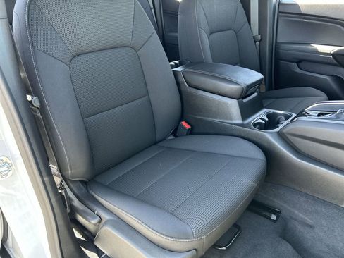 Used 2025 GMC Canyon Elevation RWD image 27