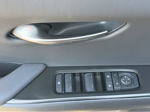 New 2026 Lexus UX 300h AWD image 37