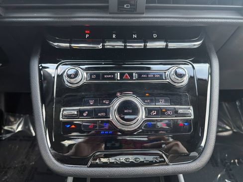 Certified 2022 Lincoln Corsair AWD w/ Premium Package image 28