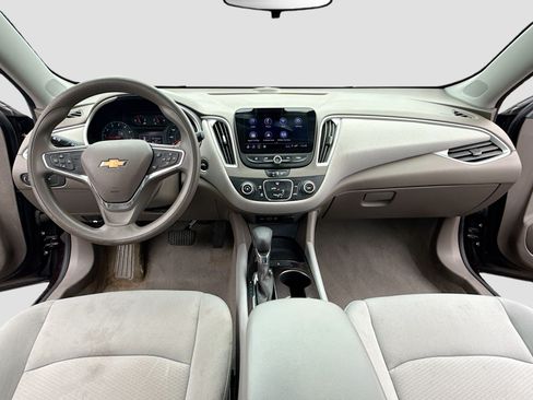 Used 2021 Chevrolet Malibu LS FWD image 3