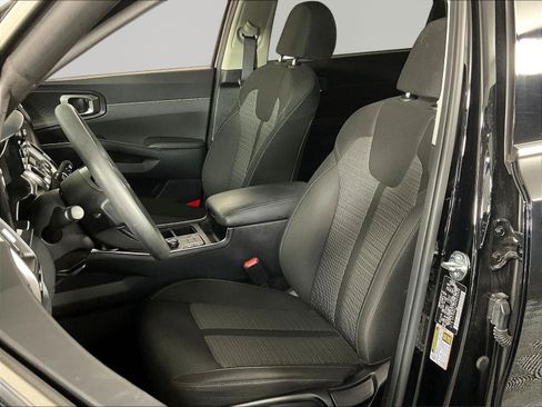 Certified 2023 Kia Sorento LX AWD/4WD image 21