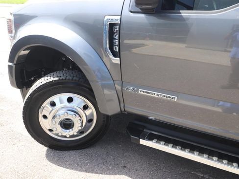 Used 2022 Ford F450 Lariat w/ Lariat Ultimate Package AWD/4WD image 3
