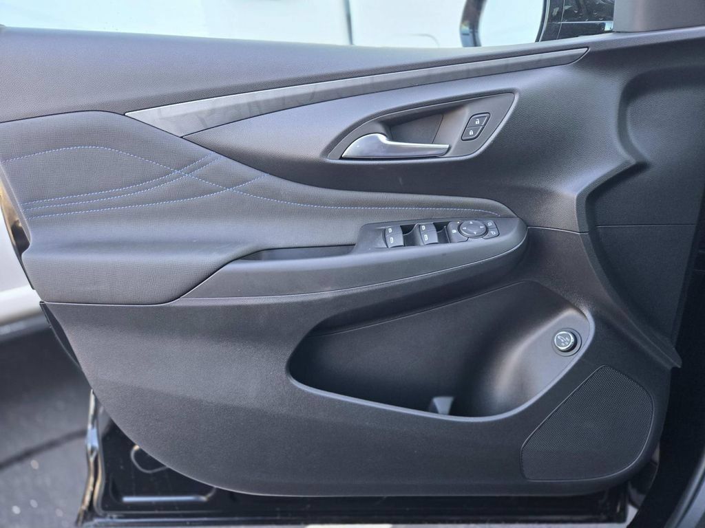 New 2026 Buick Envista Sport Touring w/ Convenience I Package FWD image 28