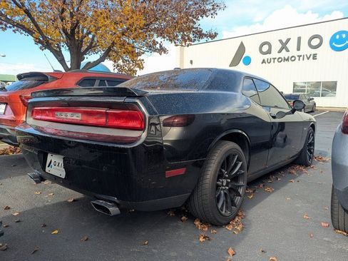 Used 2014 Dodge Challenger SXT image 5