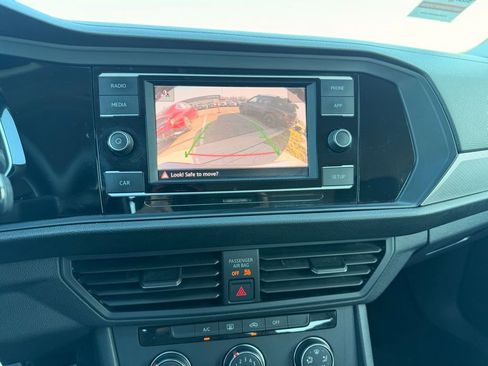 Used 2019 Volkswagen Jetta S image 18