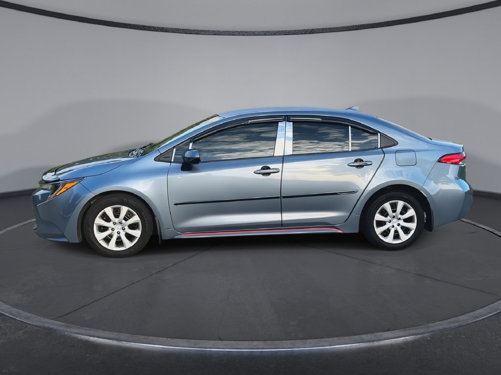 Used 2024 Toyota Corolla LE FWD image 5