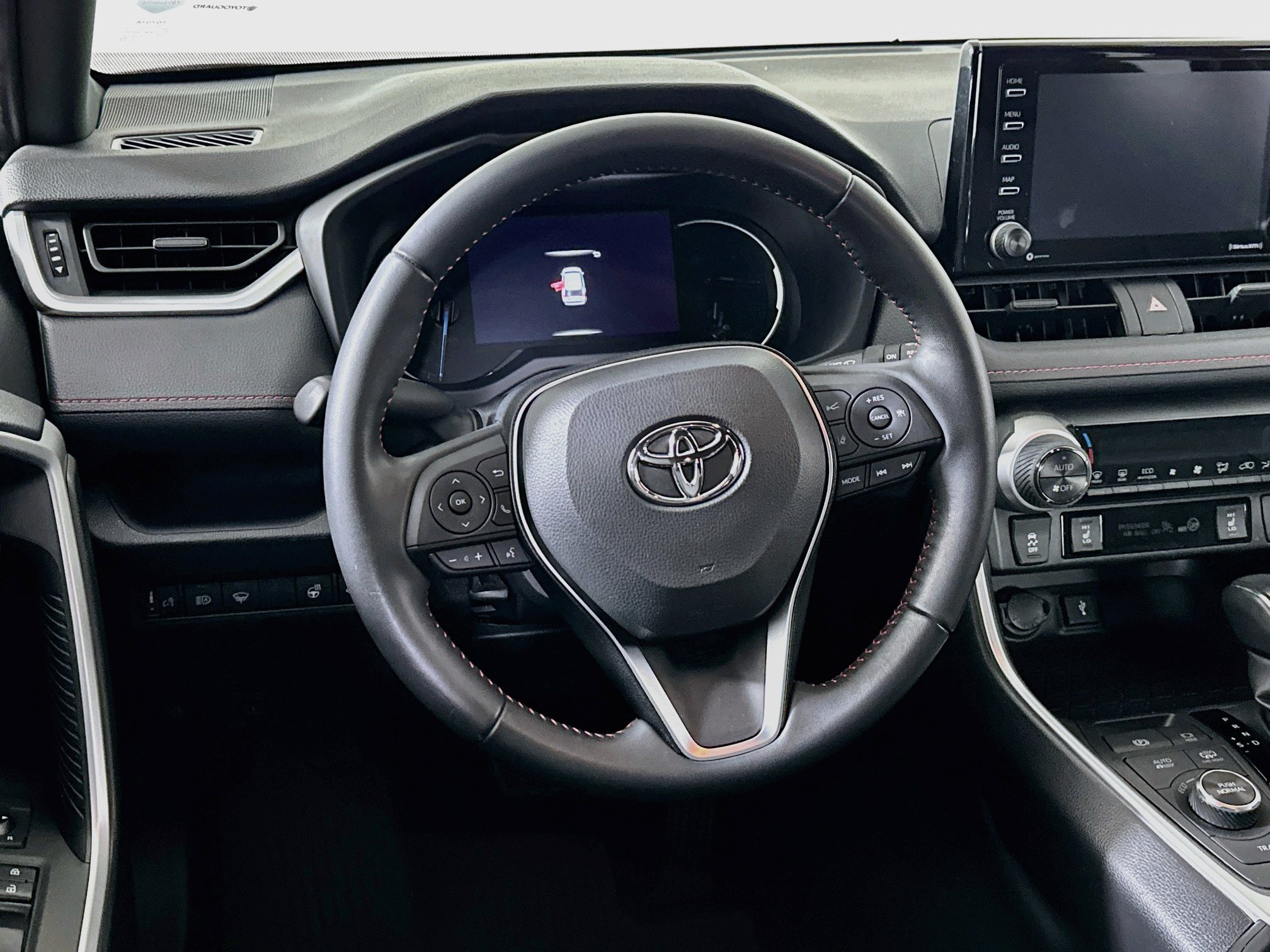Used 2021 Toyota RAV4 SE w/ Weather & Moonroof Package AWD/4WD image 18