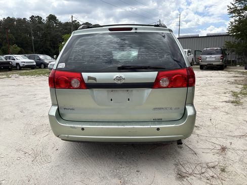 Used 2006 Toyota Sienna CE image 5