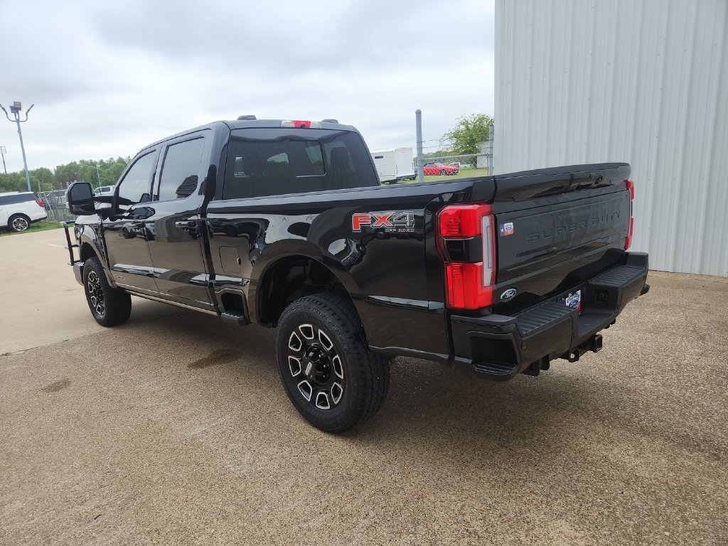 Used 2025 Ford F250 Platinum AWD/4WD image 6