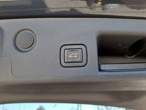 Used 2022 Chevrolet Equinox LT image 30