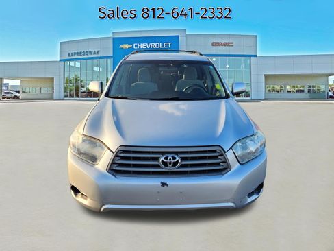 Used 2010 Toyota Highlander 2WD image 2