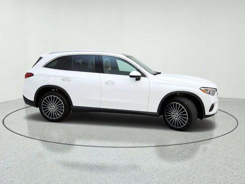 Certified 2026 Mercedes-Benz GLC 300 image 6