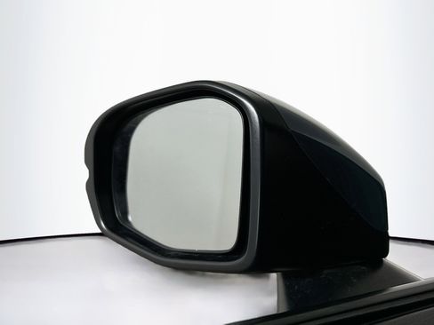 Used 2024 Honda HR-V LX image 16