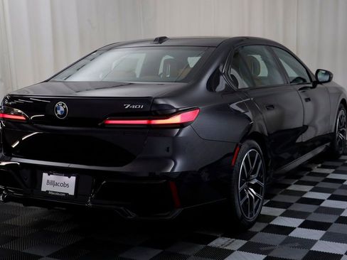New 2026 BMW 740i xDrive image 17