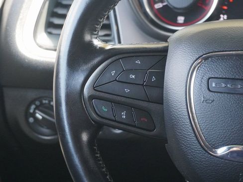 Used 2022 Dodge Challenger SXT image 13