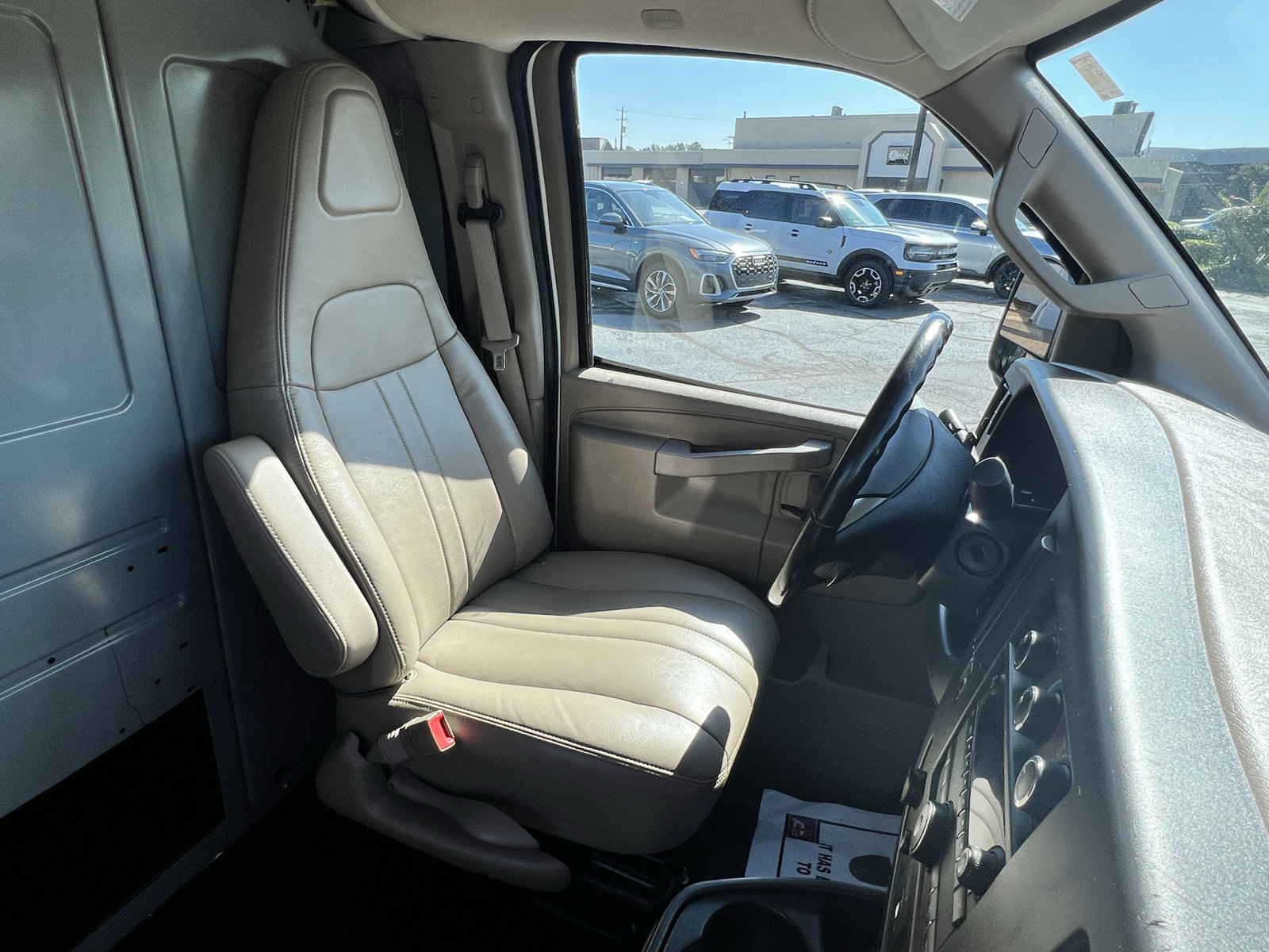 Used 2019 Chevrolet Express 2500 w/ Driver Convenience Package RWD image 14