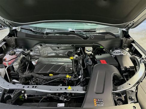 New 2026 Chevrolet Trax RS w/ Sunroof Package image 32