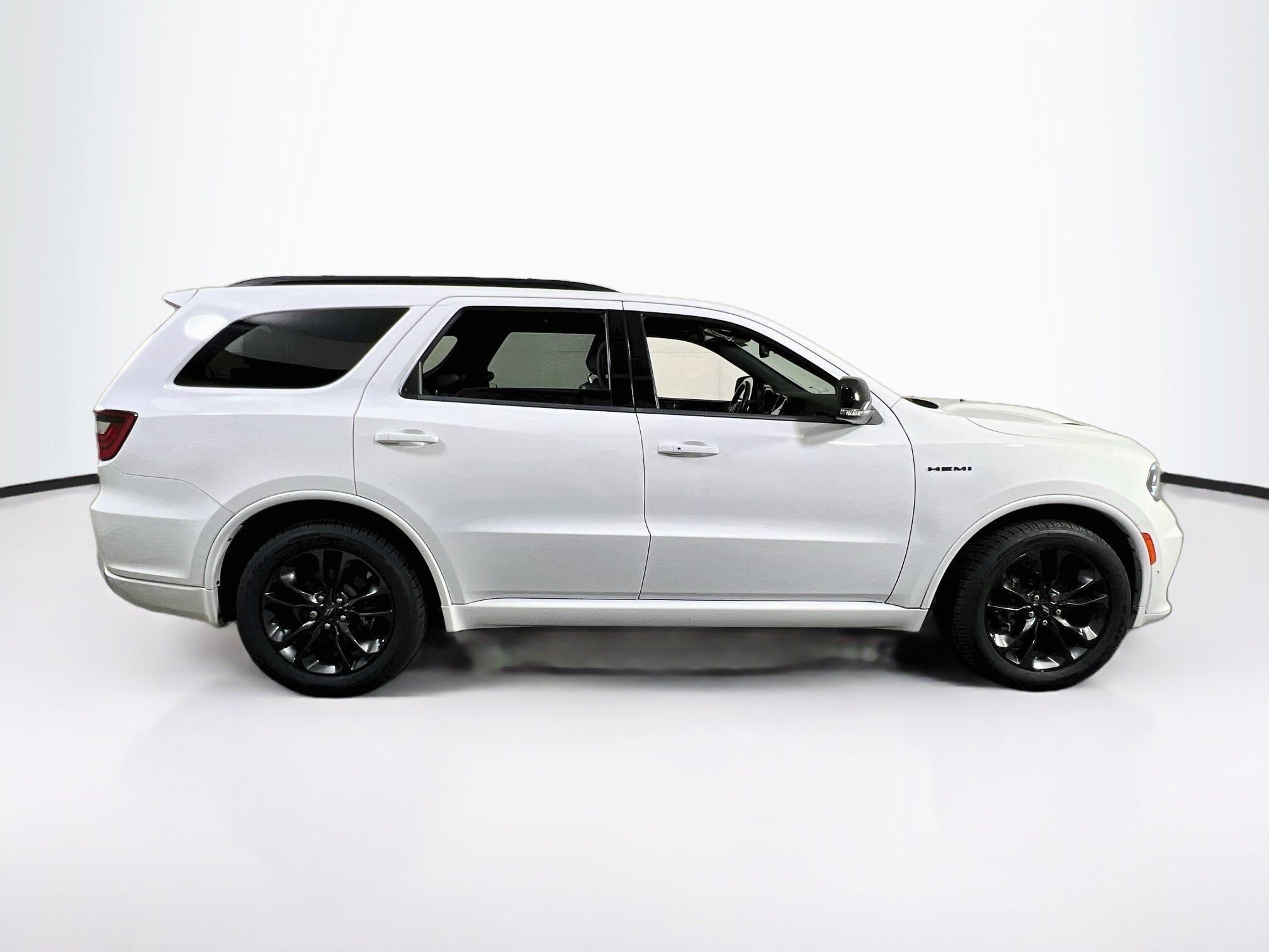 Used 2023 Dodge Durango R/T AWD/4WD image 4