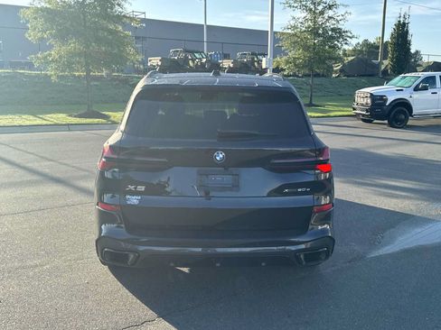 Used 2025 BMW X5 xDrive50e w/ M Sport Package AWD/4WD image 9