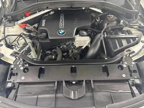 Used 2017 BMW X3 xDrive28i AWD/4WD image 11