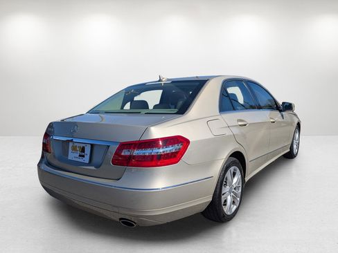 Used 2011 Mercedes-Benz E 350 Sedan image 5