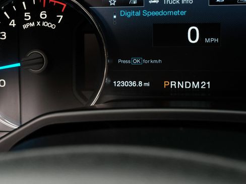 Used 2016 Ford F150 Lariat w/ Equipment Group 501A Mid image 21