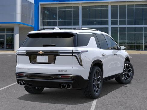New 2026 Chevrolet Traverse High Country w/ LPO, Floor Liner Package AWD/4WD image 4