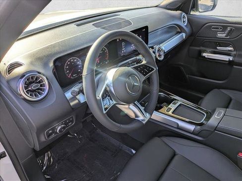 New 2026 Mercedes-Benz GLB 250 image 3