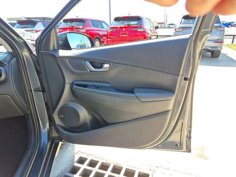 Used 2019 Hyundai Kona Limited AWD/4WD image 24