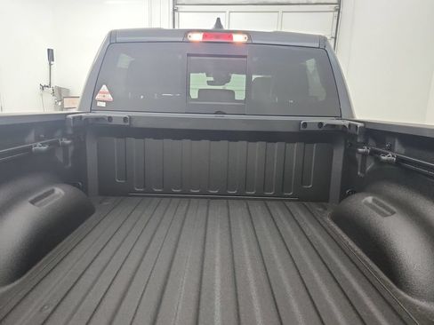 New 2026 RAM 1500 Laramie AWD/4WD image 31
