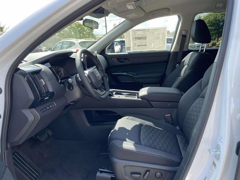New 2026 Nissan Pathfinder SV FWD image 11