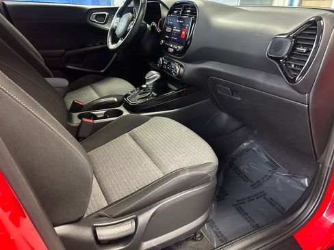 Used 2024 Kia Soul EX FWD image 26