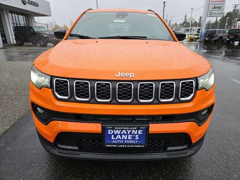 New 2026 Jeep Compass Latitude image 8