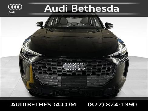 Certified 2025 Audi Q5 Premium Plus w/ Premium Plus AWD/4WD image 2