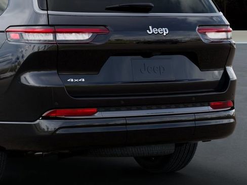 New 2026 Jeep Grand Cherokee L Limited AWD/4WD image 13