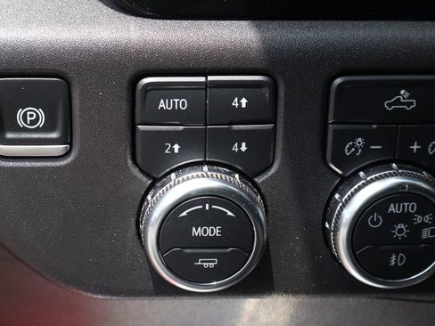 Used 2024 GMC Sierra 1500 Elevation w/ X31 Off-Road Package AWD/4WD image 25