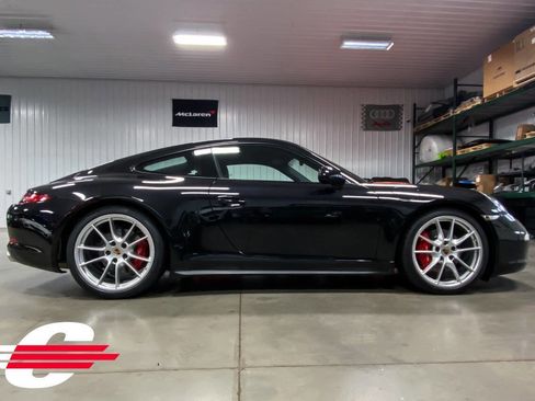 Used 2013 Porsche 911 Carrera 4S image 2