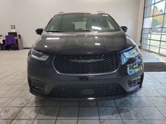 New 2026 Chrysler Pacifica Limited w/ S Appearance Package video 3