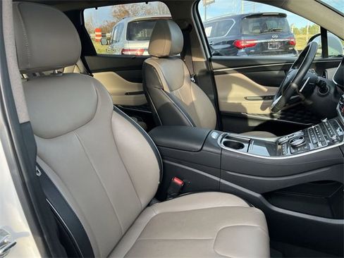 Used 2023 Hyundai Santa Fe Limited image 25