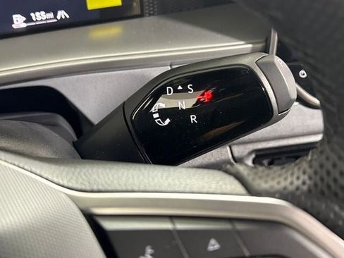 New 2026 Volkswagen Tiguan SE R-Line image 22