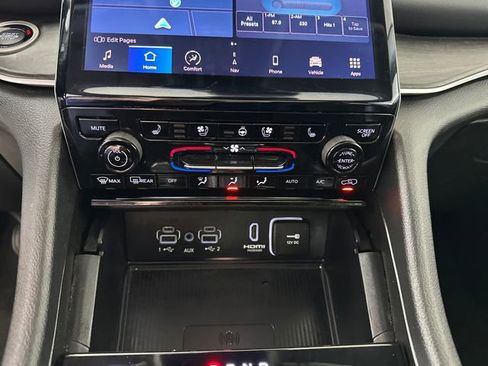 Used 2023 Jeep Grand Cherokee 30th Anniversary image 23