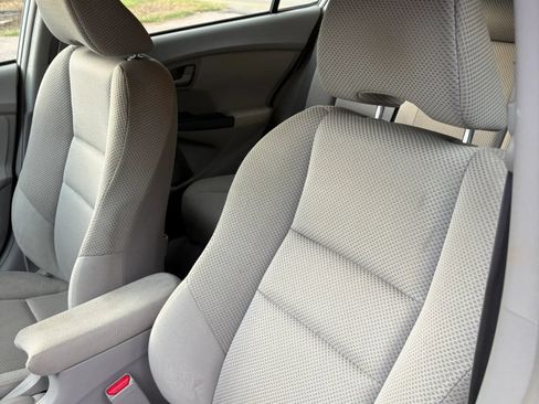 Used 2010 Honda Insight EX image 12