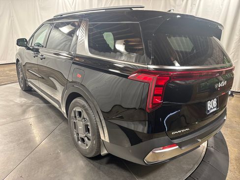 New 2026 Kia Carnival SX FWD image 7