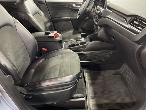 Used 2022 Ford Escape SEL w/ SEL Stealth AWD Package image 13