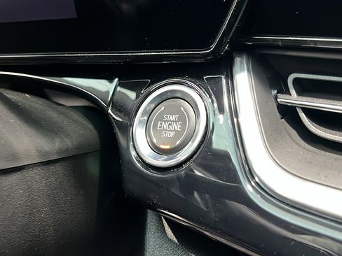 New 2025 Chevrolet Trax RS w/ Driver Confidence Package image 21