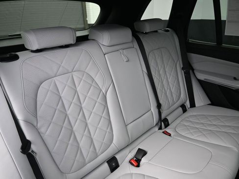 New 2026 BMW X5 sDrive40i w/ Climate Comfort Package RWD image 26