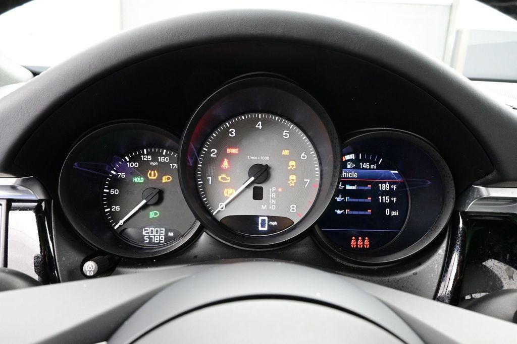 Certified 2023 Porsche Macan S AWD/4WD image 9