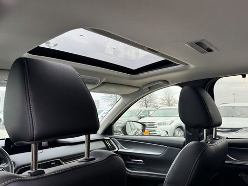 Used 2025 MAZDA CX-70 3.3 Turbo w/ Preferred Package image 11