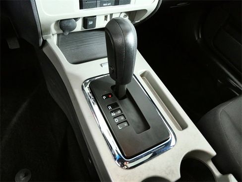 Used 2011 Ford Escape XLT w/ 202A Rapid Spec Order Code image 19